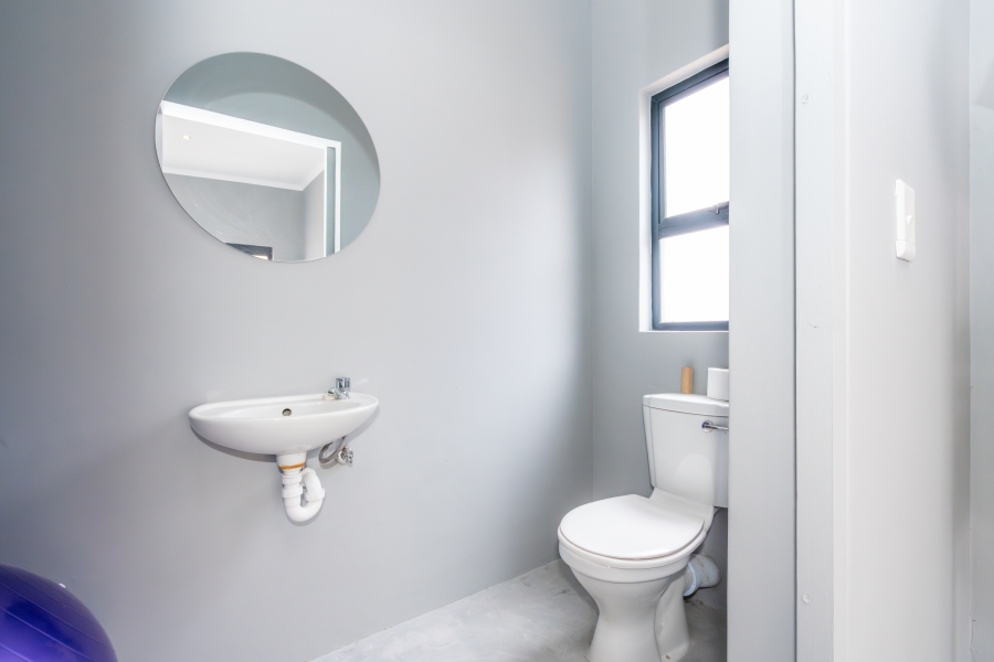 4 Bedroom Property for Sale in Myburgh Park Western Cape